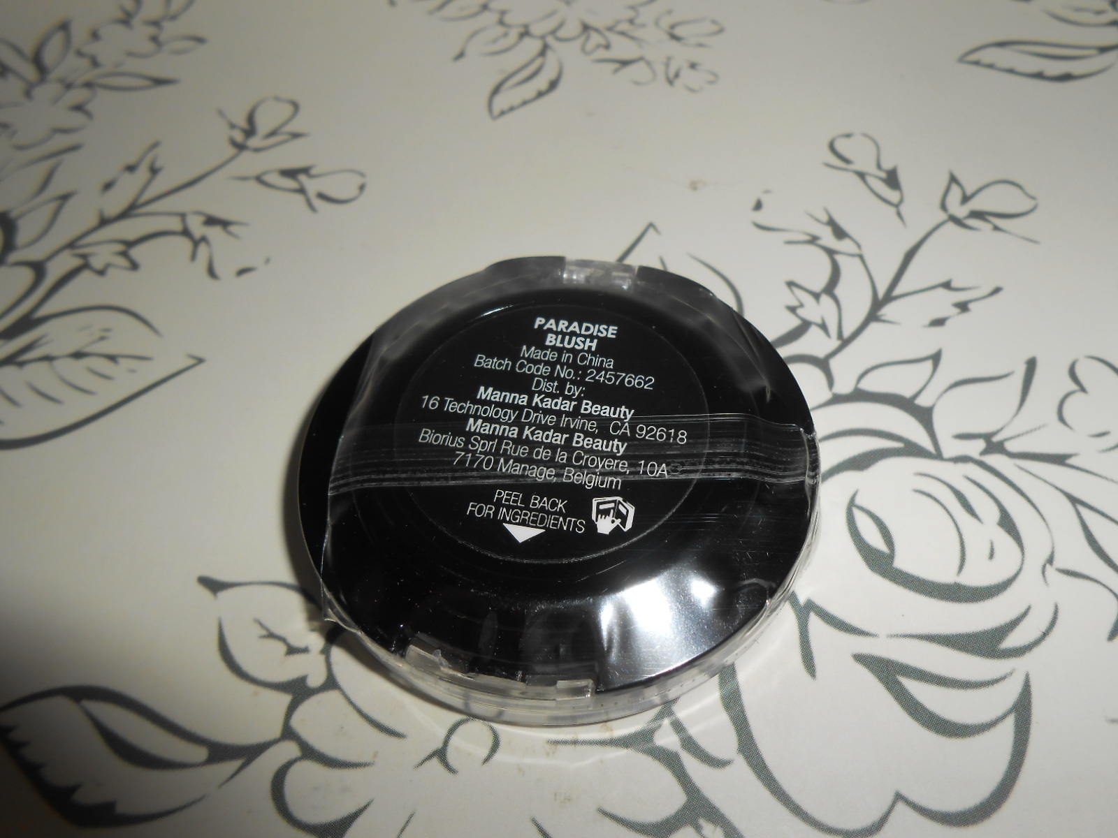 New Manna Kadar Beauty Pearlized Paradise Pressed Powder Blush .05oz Sample