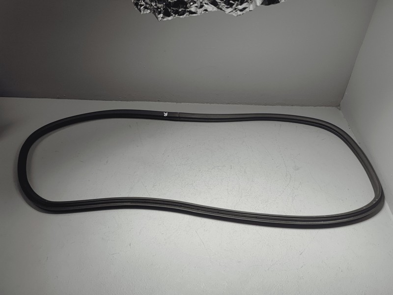 Used 2014-2019 Toyota Highlander Tailgate Liftgate Back Glass Weatherstrip Seal OEM