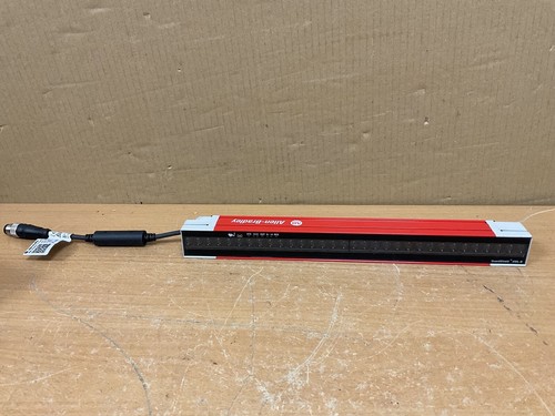 Allen Bradley GuardShield 450L-B Safety Light Curtain Sensor