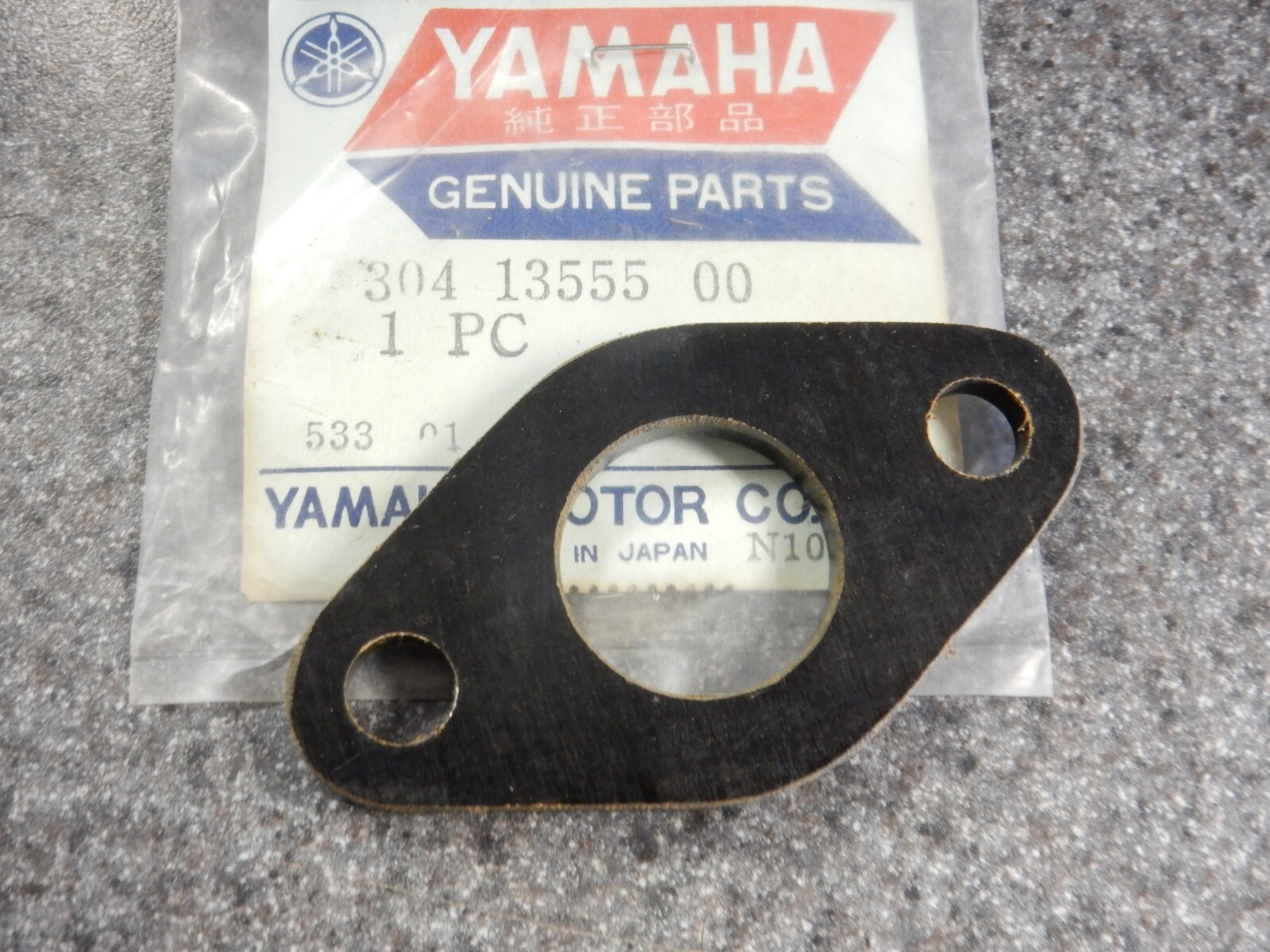 Yamaken Amazon.com: Exmark 135-5685 Muffler Z-Spray 135-9249 : Patio