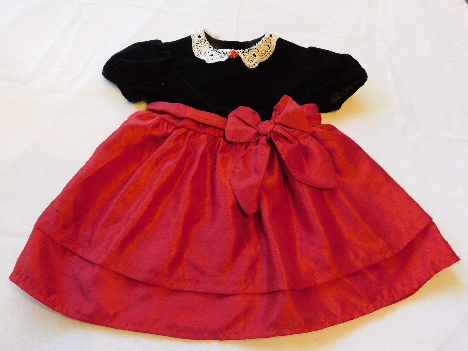 Rose Cottage Girl's Baby Dress Velvet Satin Pretty Dres Size 2...