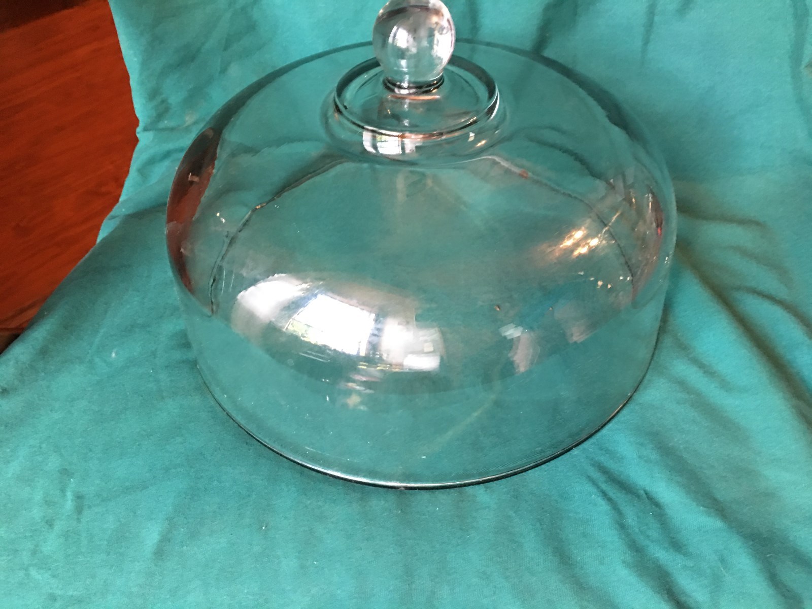 Vintage Used Clear Glass Heavy Cake Dish CARRIER WITH  DOME LID VERY HEAVY