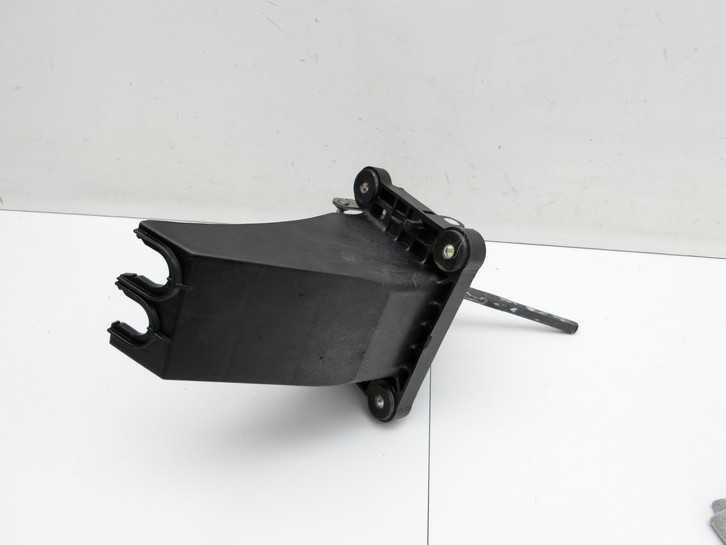 Opel Zafira C 11-16 CDTi 2,0 121KW Schaltkulisse Schalthebel Opel Zafira C 11-16 16.10.2014 55596713 7385680 gebraucht Vorschau 4