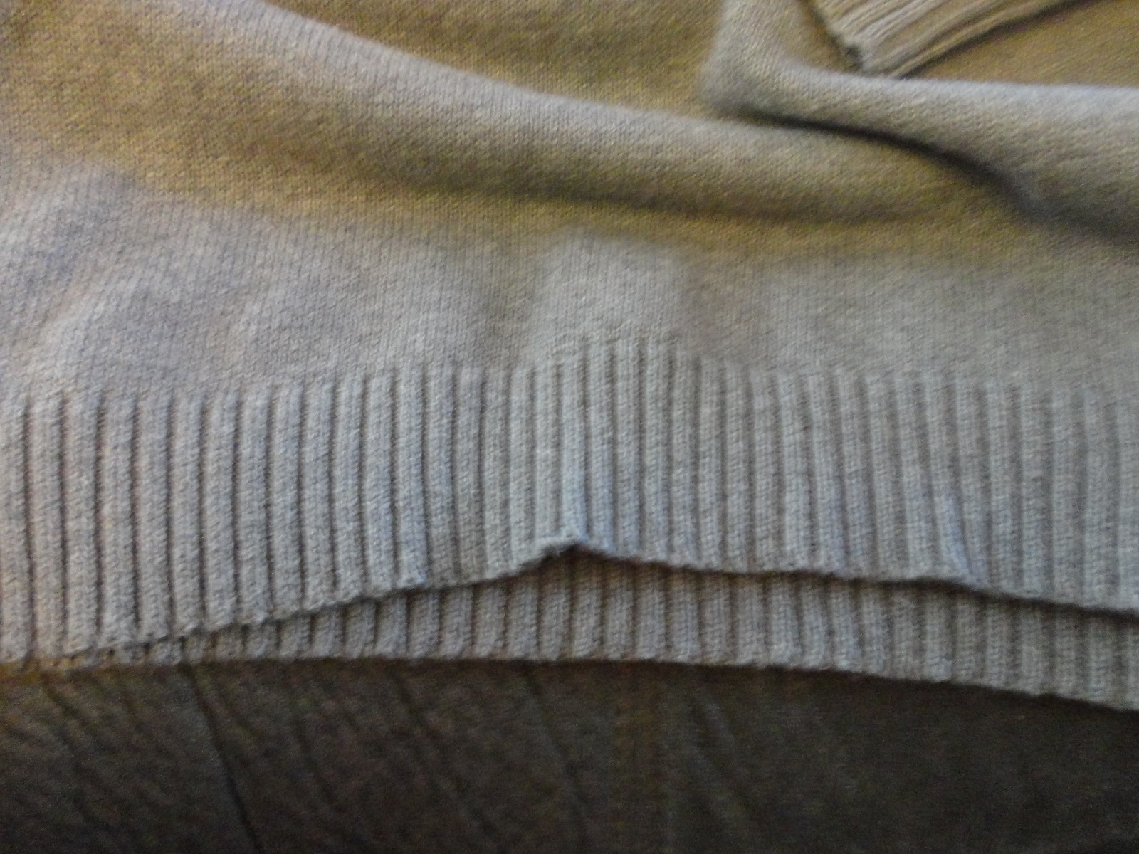 BOYS HEAVY PULLOVER SWEATER GRAY MULTICOLOR STRIPE OSHKOSH BGOSH SIZE 8 ZIP NECK