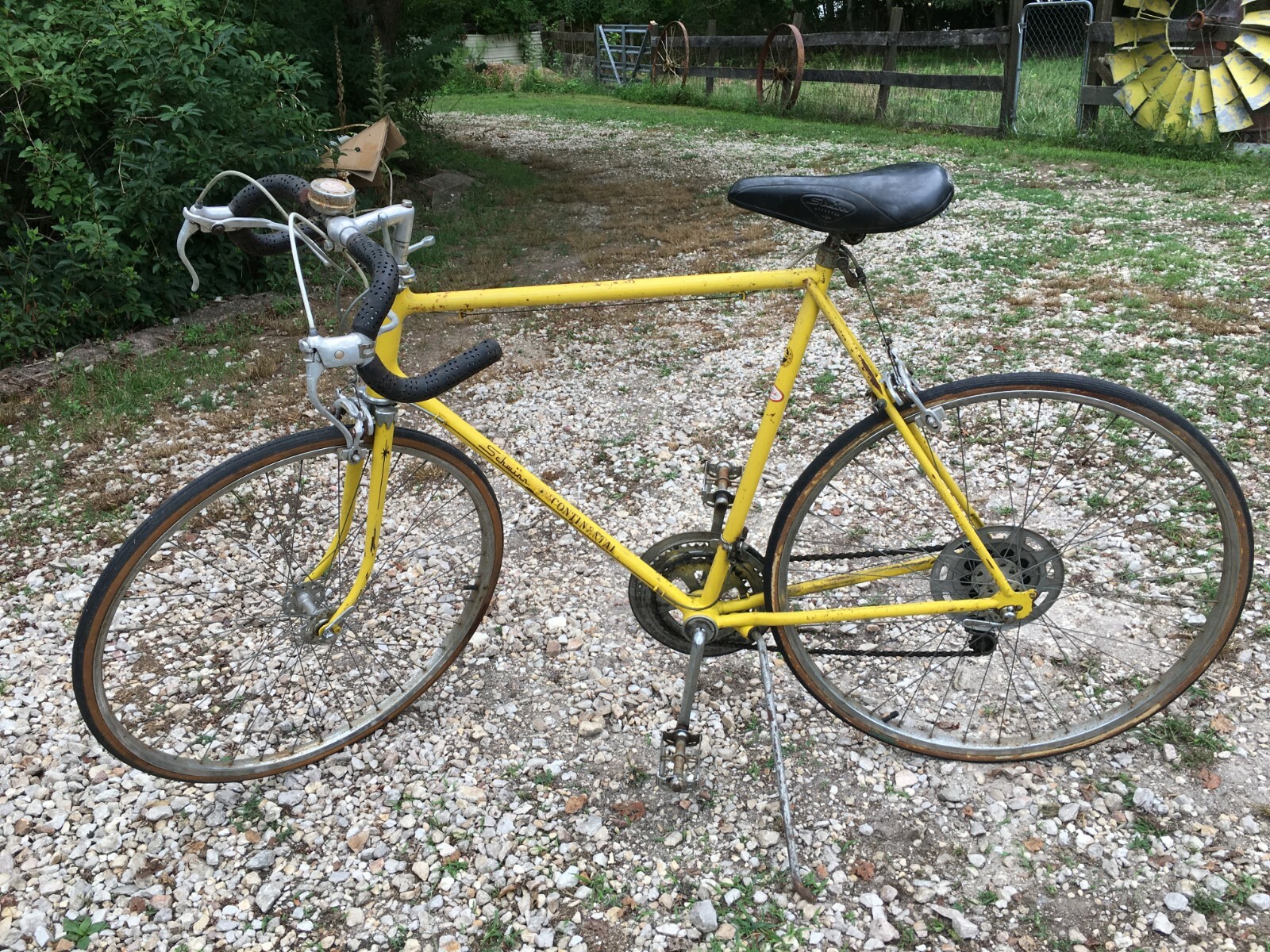 Schwinn Continental 10 speed Boys road racing touring bike