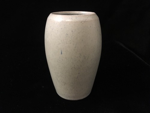 Perfect Marblehead Pottery Blue Speckled Gray Vase 3 1/2”