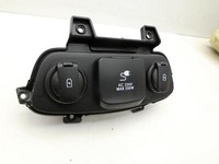 Hyundai Santa Fe IV TM 18-20 T-GDI 2,0 173KW Steckdosen 12V und 220V Hyundai Santa Fe IV TM 18-20 01.01.2019... Vorschau 2