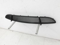 BMW E87 1er 04-07 Lufteinlassgitter Stoßstange Stoßfänger A17 BMW E87 1er 04-07 04.05.2005 0432376 51110432376 gebraucht Vorschau 2