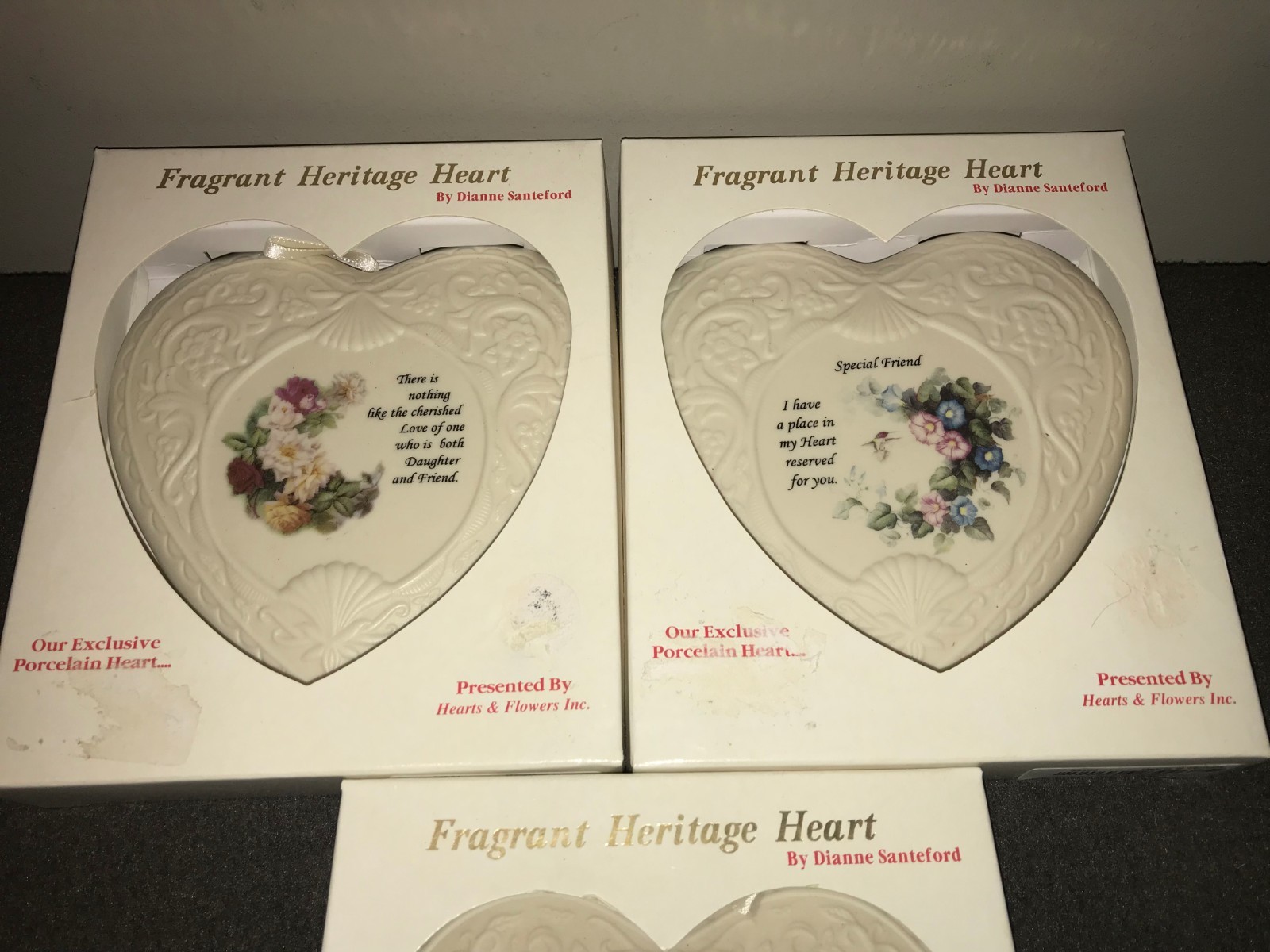 LOT OF (3) PORCELAIN FRAGRANT HERITAGE HEARTS BY DIANNE SANTEFORD 5X5 - 1995