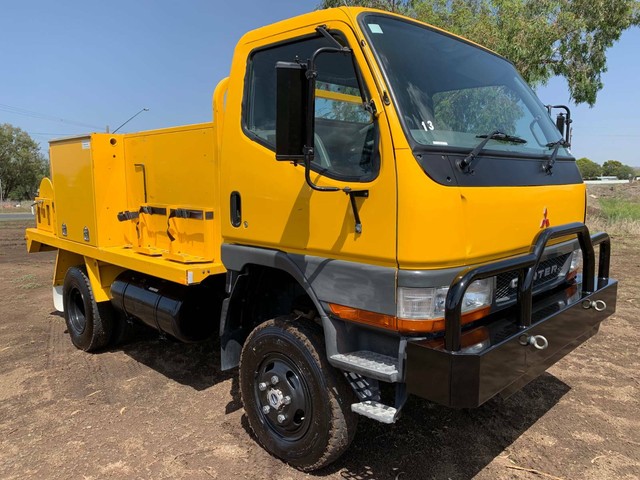 Mitsubishi canter 4x4