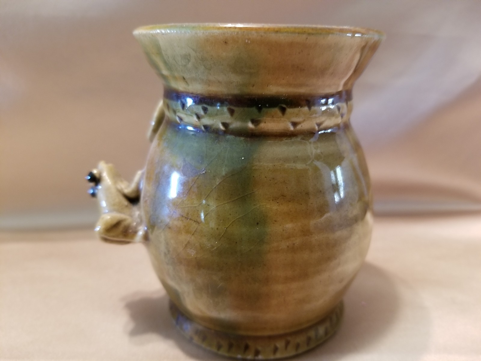 Vintage Studio Crafted Green Frog & Lilly Pad Vase Beautifully Glazed Signed   R