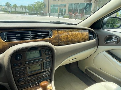 image 2 of interior