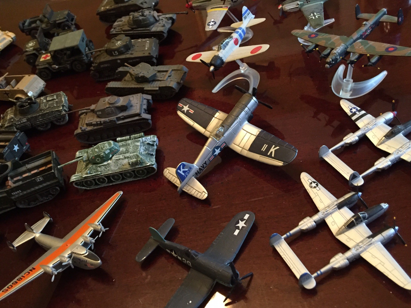 LOT of 31 Corgi 1:72 Die-Cast Airplanes And Tanks Military Ww2 German UAF Jeeps