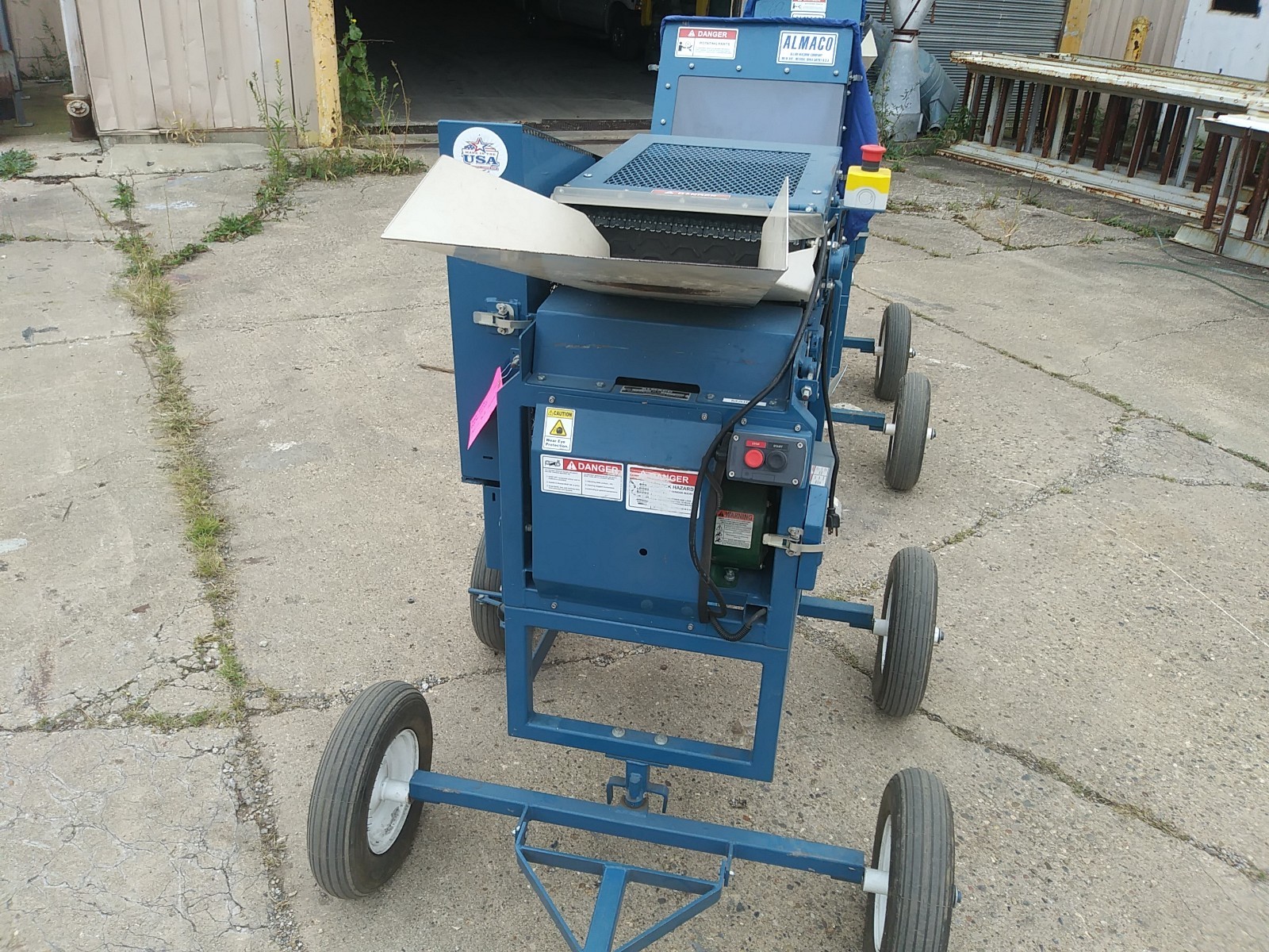 Almaco Small Portable Belt Thresher Model BT14
