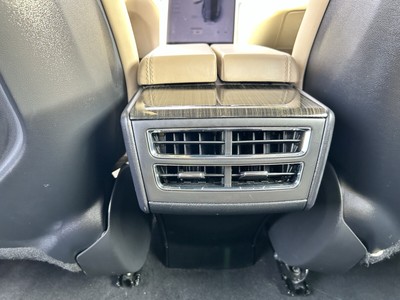 image 12 of interior