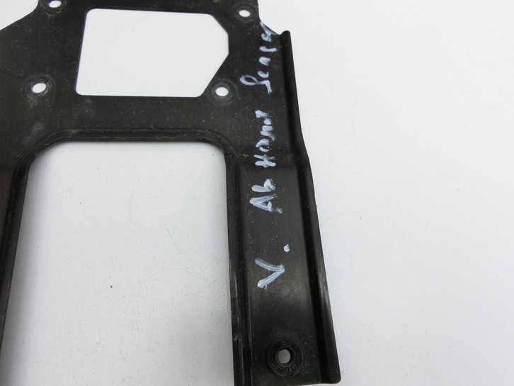 Mercedes W204 S204 C250 07-14 CDI 2,2 150KW Halter Klimakompressor Kompressorhalter Träger Mercedes W204 S204 C250... Vorschau 4