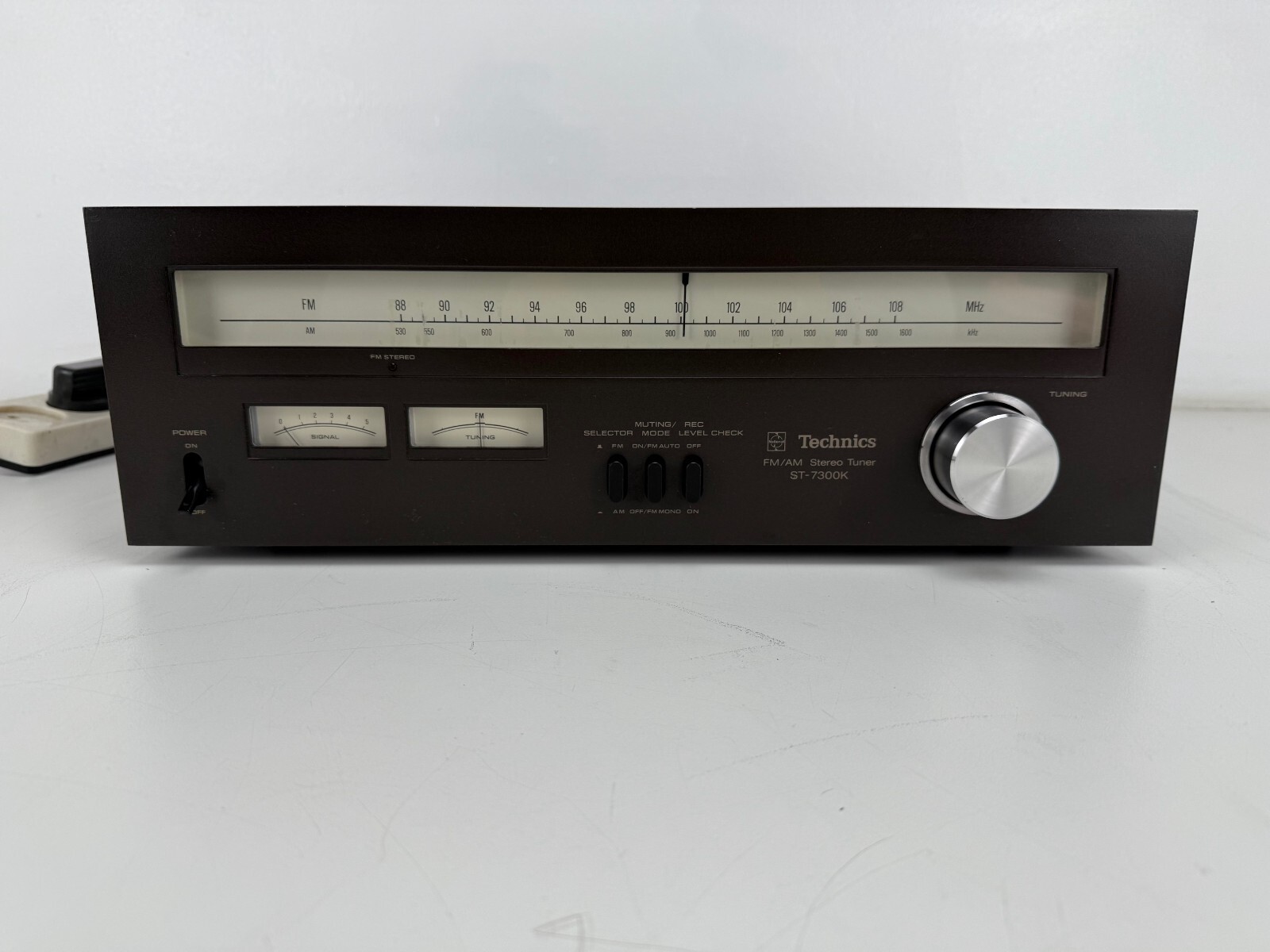 Technics AM FM チューナー　ST-7300 TECHNICS ST-7300 VINTAGE ANALOG AM/FM STEREO TUNER