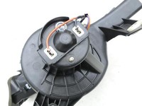 Peugeot 5008 09-13 Gebläsemotor Lüftermotor Heizungsgebläse Rechts Vorne Peugeot 5008 09-13 01.02.2010 9683444380... Vorschau 7