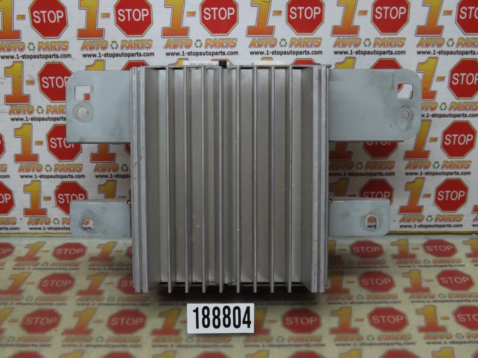 2002 02 NISSAN XTERRA 210-WATT AUDIO RADIO AMP AMPLIFIER