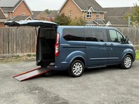 FORD TRANSIT TOURNEO CUSTOM 2.0 DIESEL 'TITANIUM' WHEELCHAIR ACCESSIBLE VEHICLE