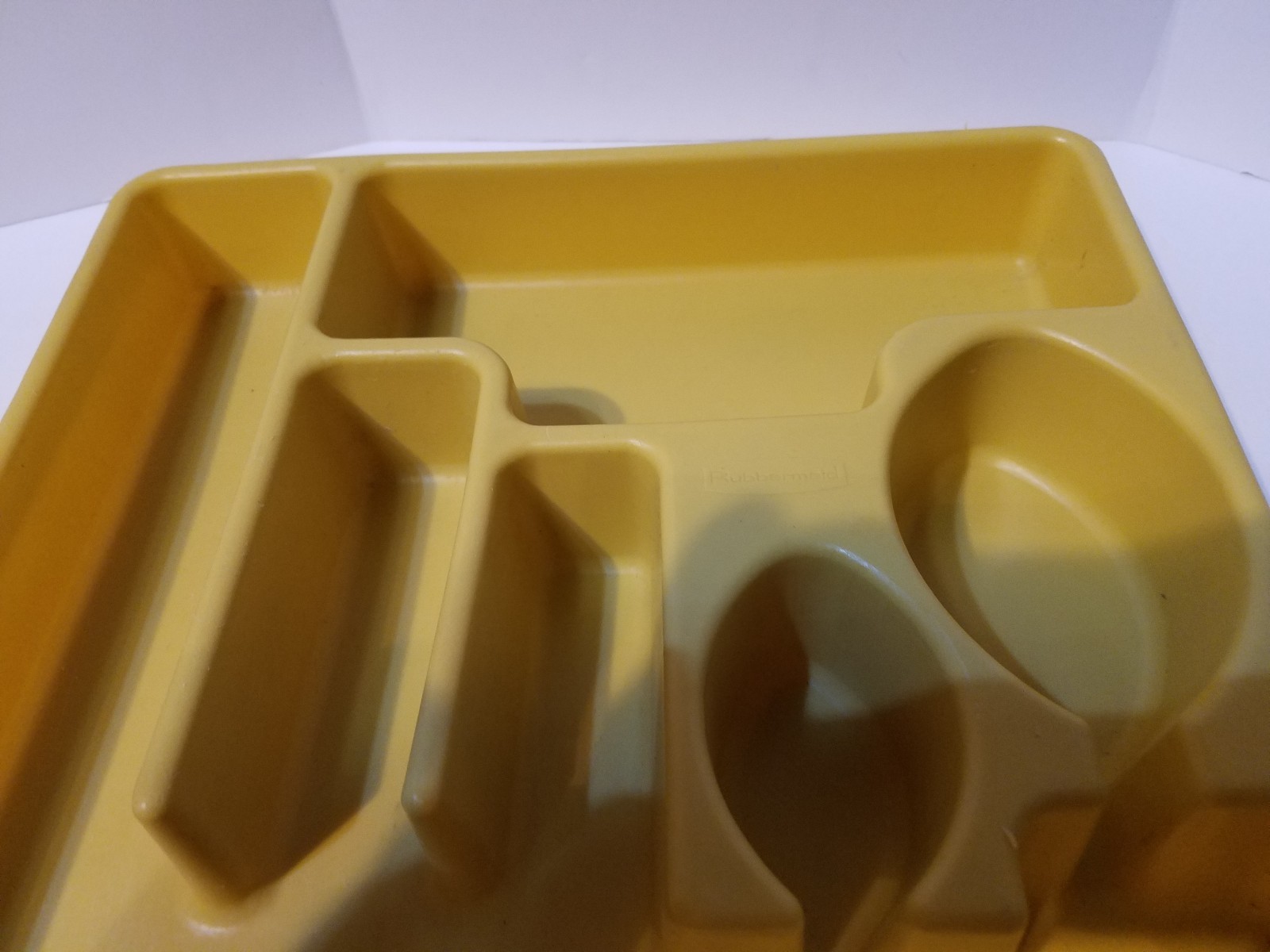 Rubbermaid Yellow Silverware Tray Flatware Utensil Holder Drawer Organizer 2922