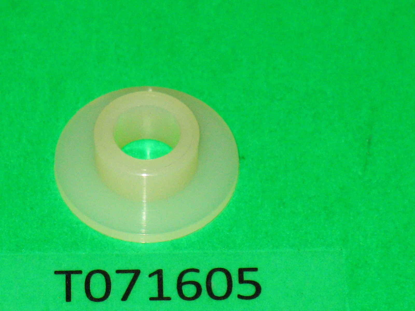 Genuine!  HOMELITE 12110 bushing, air filter cover 350 360 chainsaw OEM! NOS!