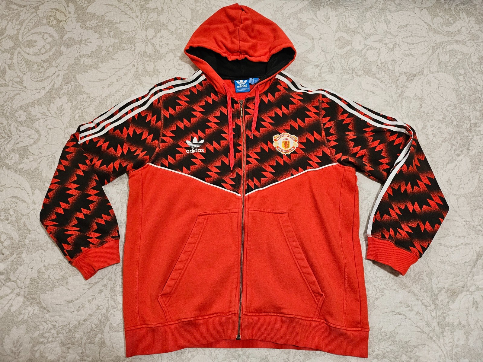 adidas Manchester United ウィンドブレーカー　レア Manchester United Retro Adidas Originals Zip Hoodie Sweater 2015