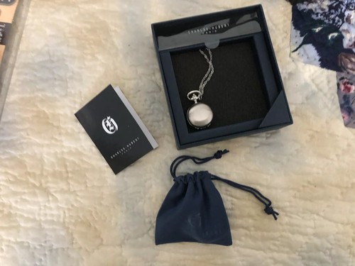 Classic Collection Women Necklace Watch