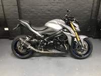 Suzuki GSXs 1000