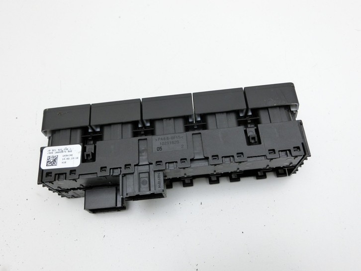 Skoda Octavia III 5E 17-20 Schalter ZV Zentralverriegelung PDC Skoda Octavia III 5E 17-20 17.06.2019 5E1927238J... Vorschau 2