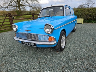 Ford Anglia Super 105e