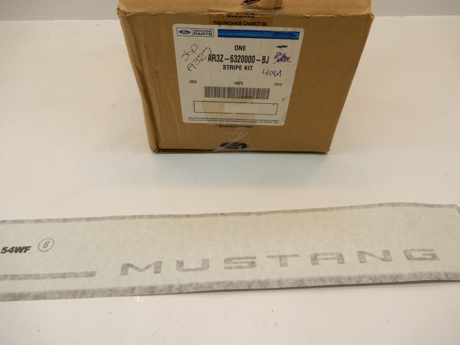2010 Ford Mustang OEM Right Side Decal Strip Trim AR3Z-6320000-BJ