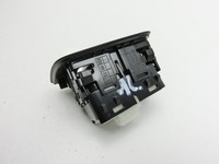 Mercedes X253 15-19 Schalter Entriegelung für Sitz Links Hinten Mercedes X253 15-19 14.09.2015 2059058404 151949051... Vorschau 2