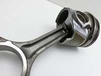 Hyundai PDE 17-20 1,4i 103KW G4LD Kolben mit Pleuel Pos D Hyundai PDE 17-20 28.03.2019 16E6B K31U2 23041-03920 gebraucht Vorschau 4