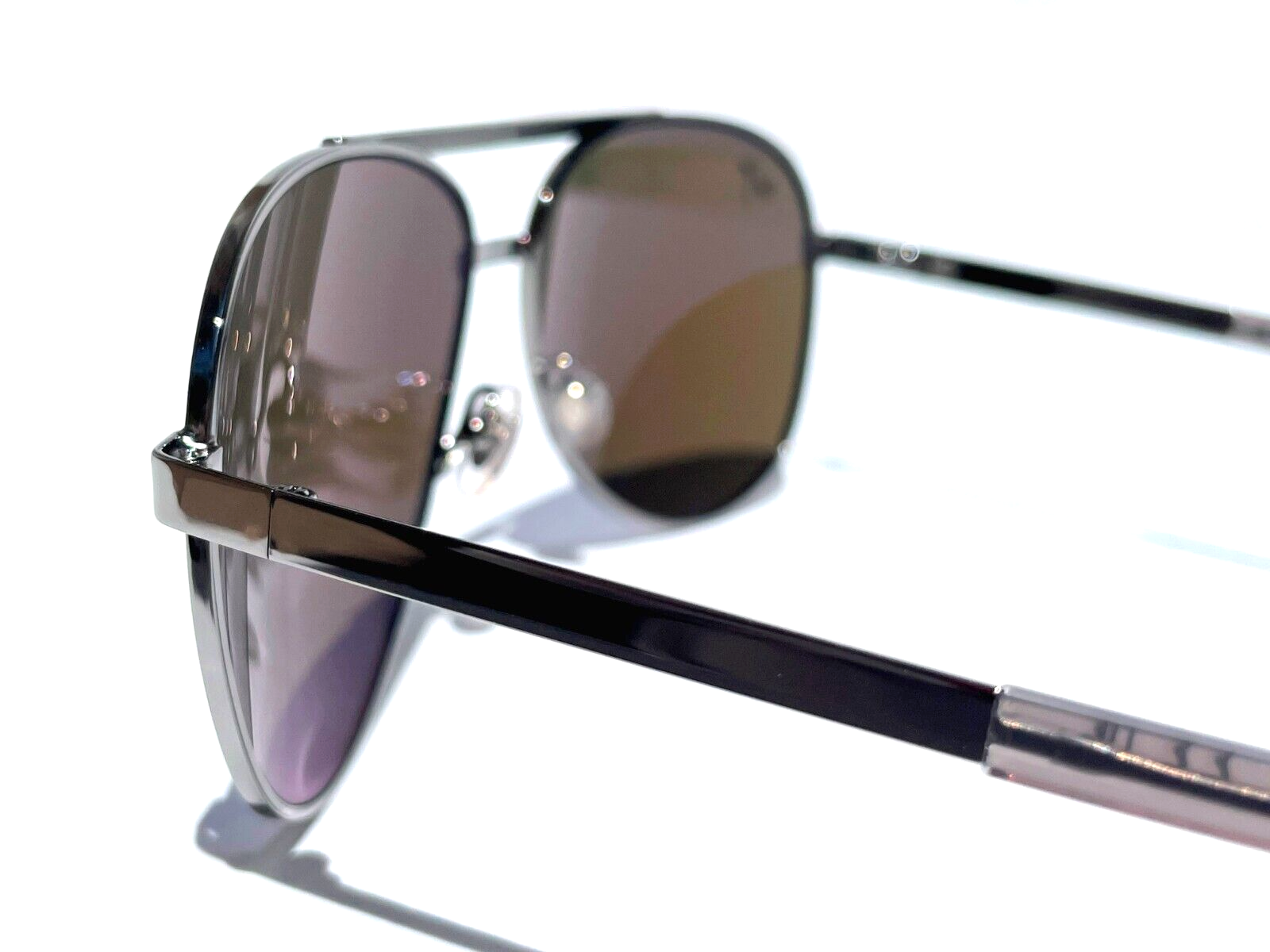 Pre-owned Maui Jim Seacliff Silver Polarized Maui Blue Lens Sunglass B831-02d In Gray