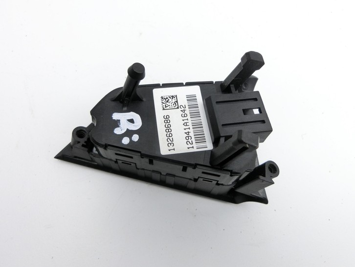 Opel Astra J 09-12 Lenkradschalter Multifunktionstasten Lenkrad Schalter Control Rechts - Bild 3