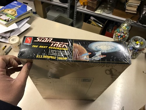 Star Trek U.S.S. Enterprise Starship By Ertl amt Model New In The Box