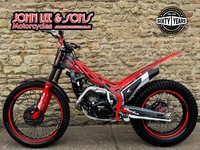 Beta EVO 300cc Trials Bike, 2025 Model, Road Registered, Immaculate Condition