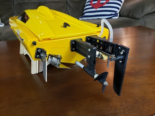 Vector 792 - 1 Vector70 2CH Remote Control Racing Boat - NEW Needs TX & RX