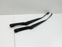 Opel Astra J 12-18 2x Scheibenwischer Wischarm Vorne Opel Astra J 12-18 01.01.2013 13289887 gebraucht Vorschau 1