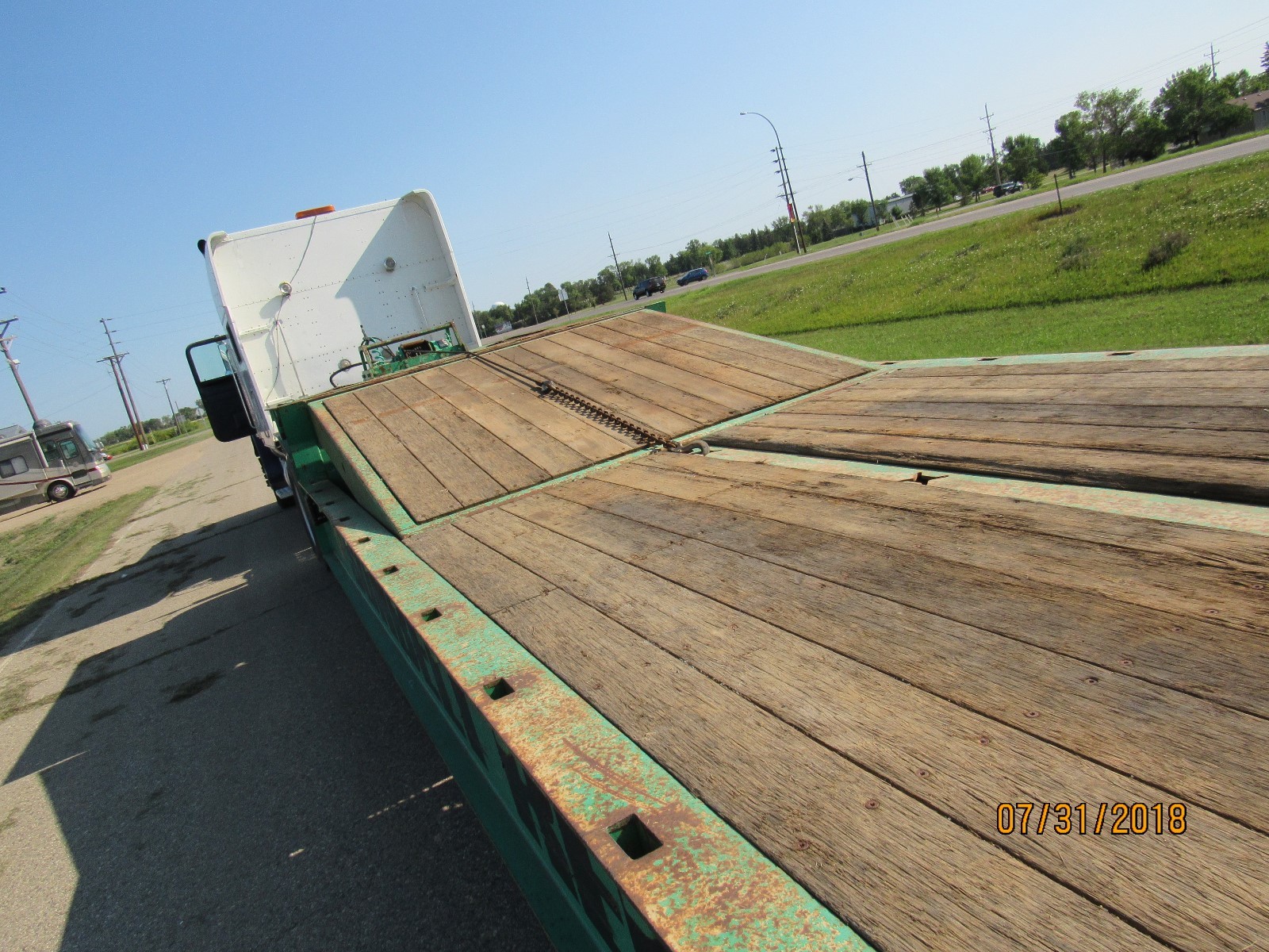 2011 TEREX/LOAD KING TK70HTHYDRAULIC TAIL EQUIPMENT TRAILER-