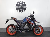 Zontes ZT125-U1 LCD. Stunning Hypermotard 125cc. Keyless & More!