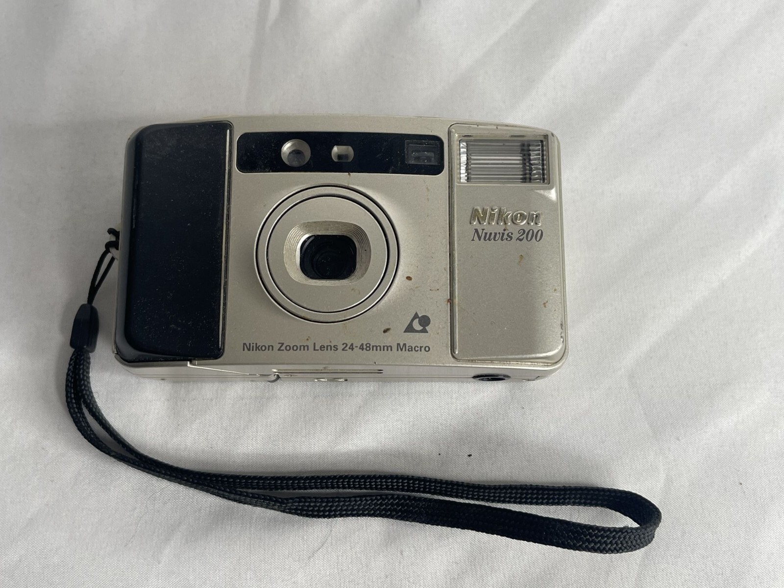 Nikon Nuvis 200 【動作良好】USED Nikon Nuvis 200 Vintage APS Film Camera, Untested | eBay