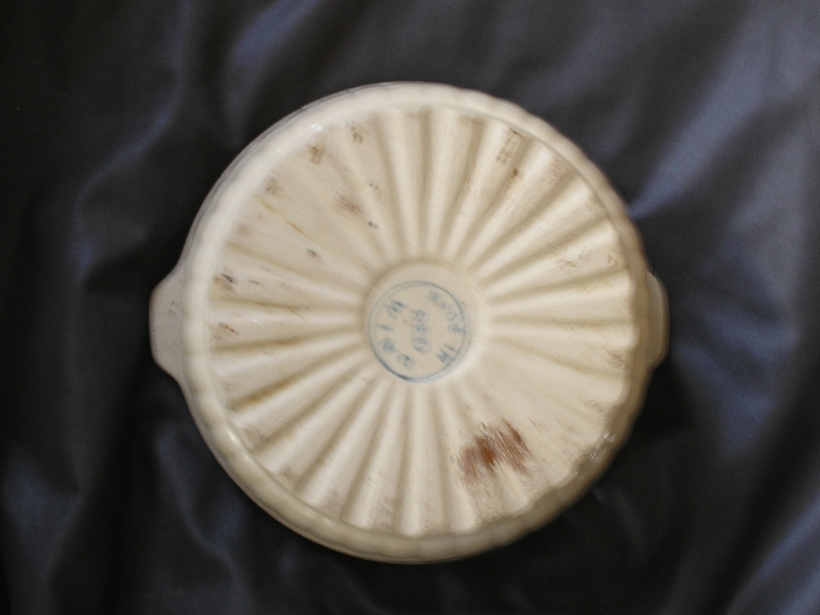 Lennox South Dakota Red Wing Spongeband Casserole  RARE Misspelled