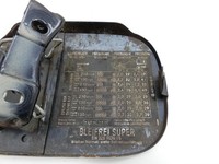 Mercedes W211 E200 02-06 Tankdeckel Tankklappe 189U Mercedes W211 E200 02-06 27.02.2003 A2115842039 gebraucht Vorschau 5