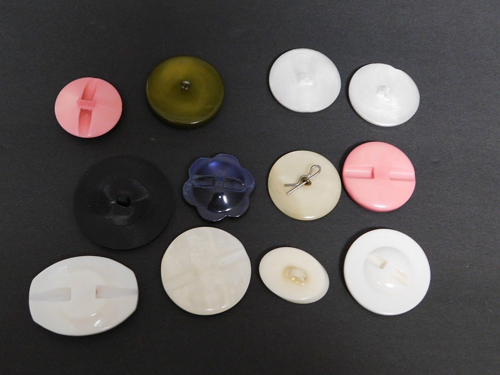 5ewing Buttons Vintage Large Shank 1