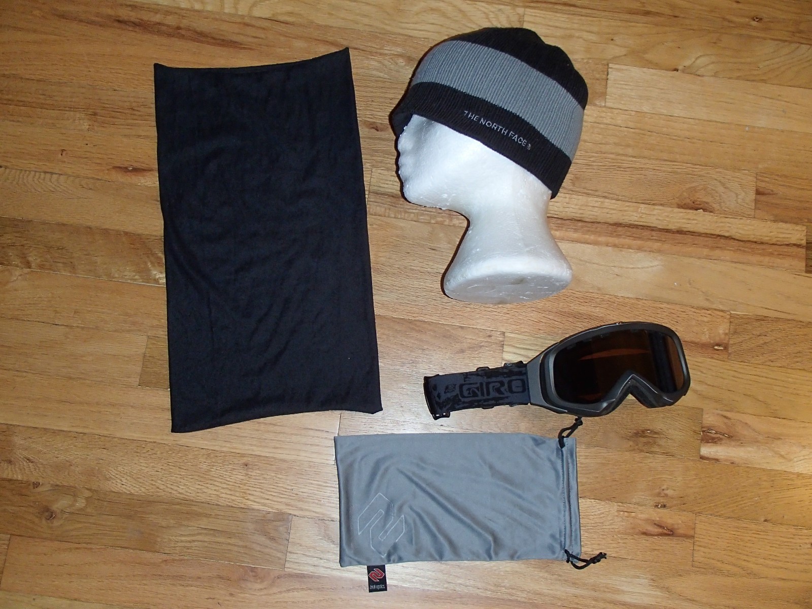 UPC 768686642173 product image for Lot Giro Ski Goggles Case The North Face Knit Beanie & Buff Neck Gaiter Mens | upcitemdb.com