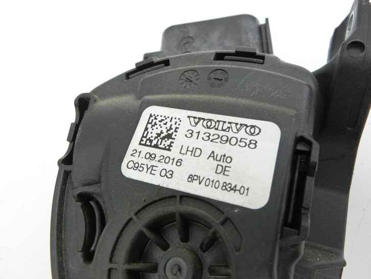 Volvo XC60 156 13-17 2,4 140KW Gaswertgeber Gaspedal Volvo XC60 156 13-17 23.11.2016 31329058 6PV010834-01 gebraucht Bild 5