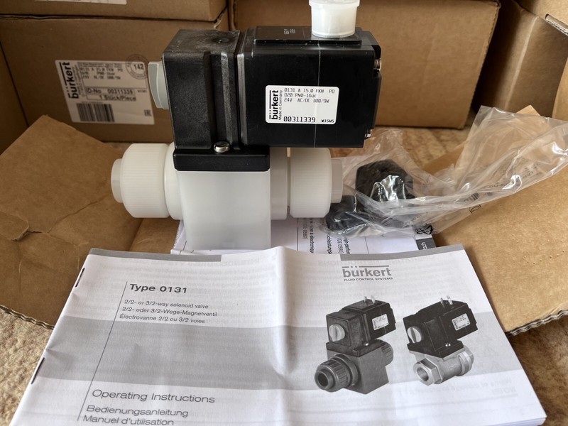Burkert 0131 - 311339 Electrovanne 2/2 Pour Fluides Agressifs 230v  - Pvdf !!!