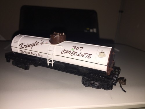 BACHMANN HO SCALE KRINGLES NORTH POLES BEST HOT CHOCOLATE TANKER CAR NP&S (EUC)